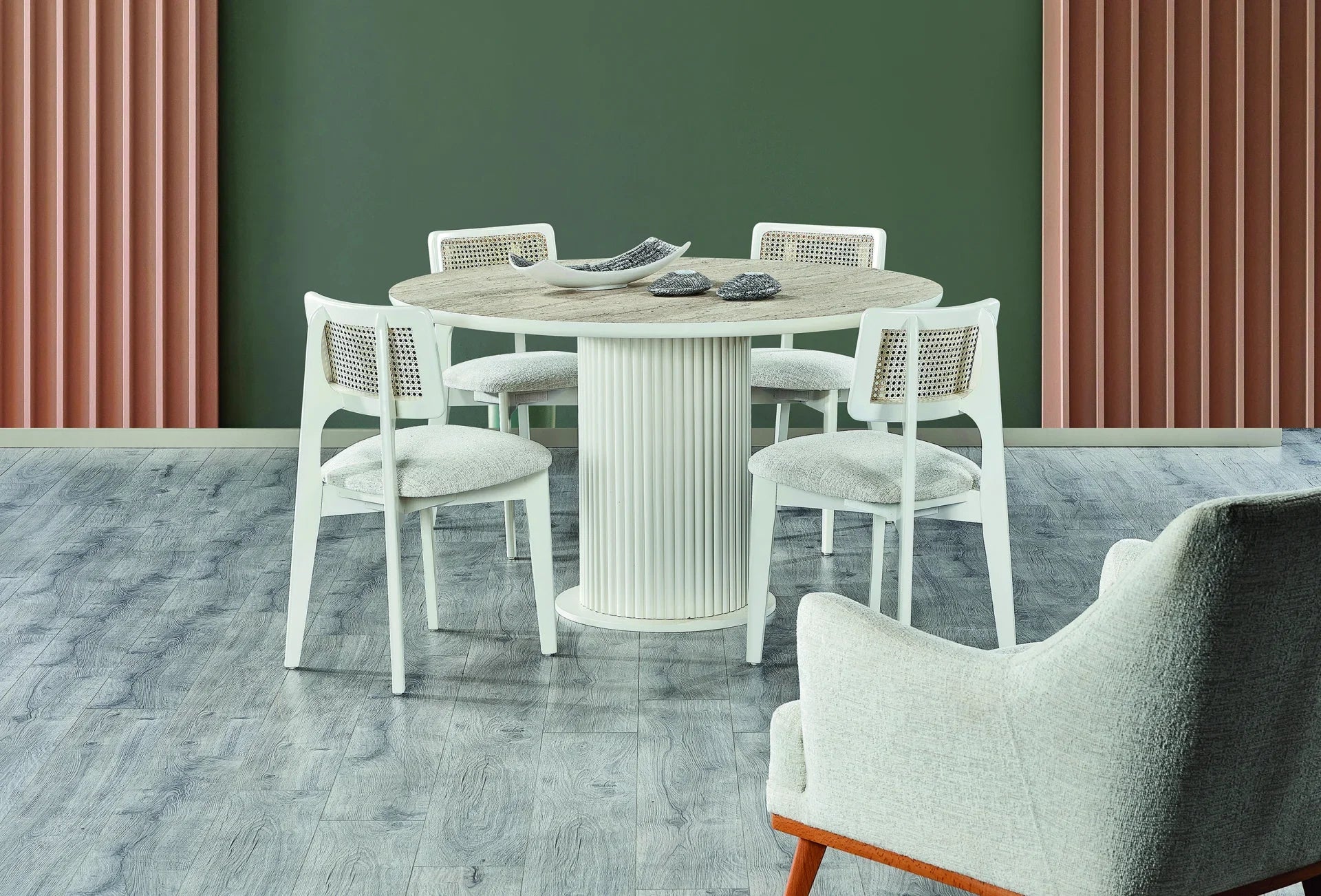 Aqua Round Table
