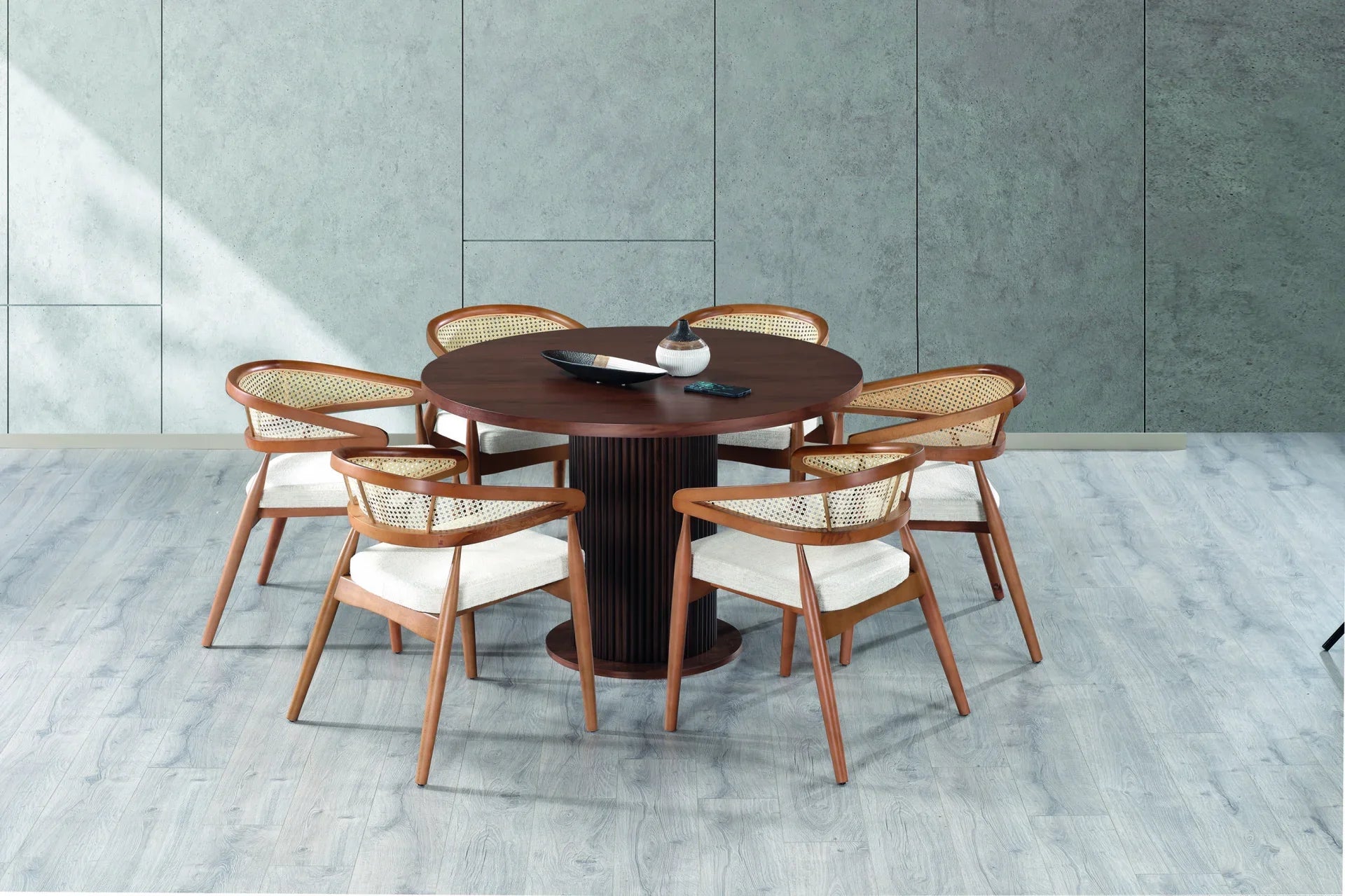 Aqua Round Table