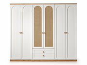 Akua Kleiderschrank