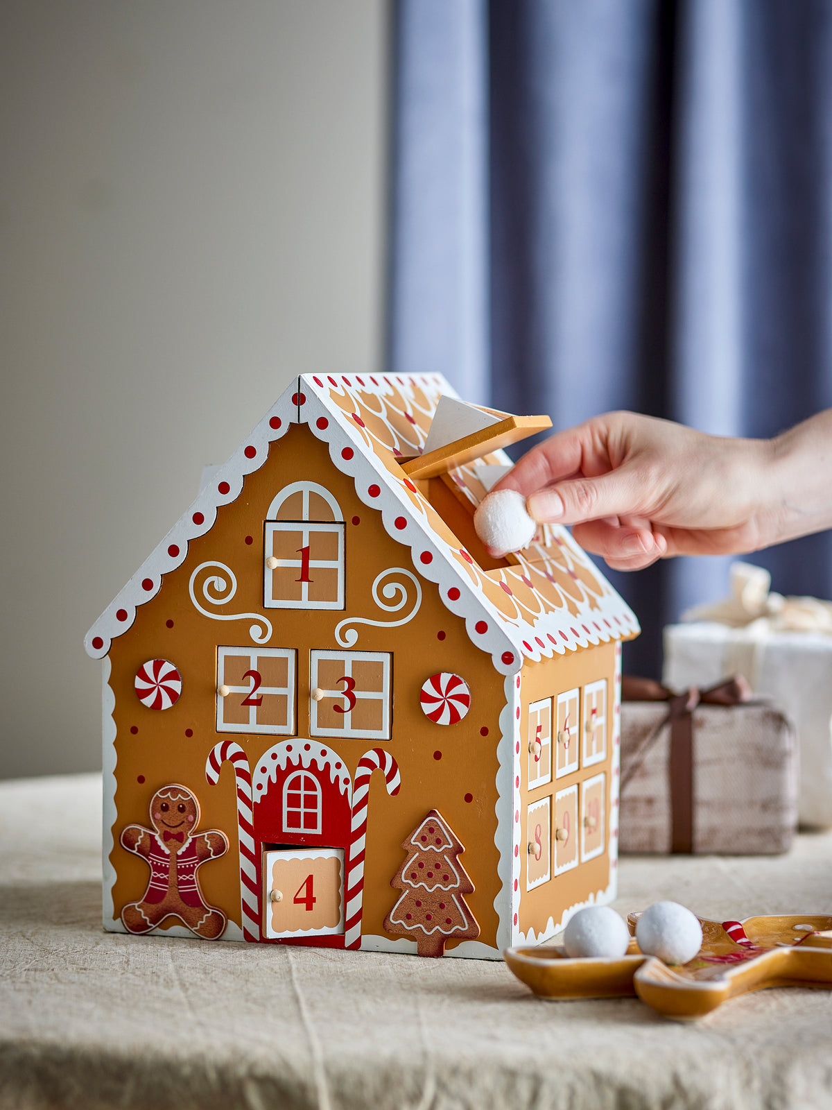 Ginnie Adventskalender – Braun, MDF