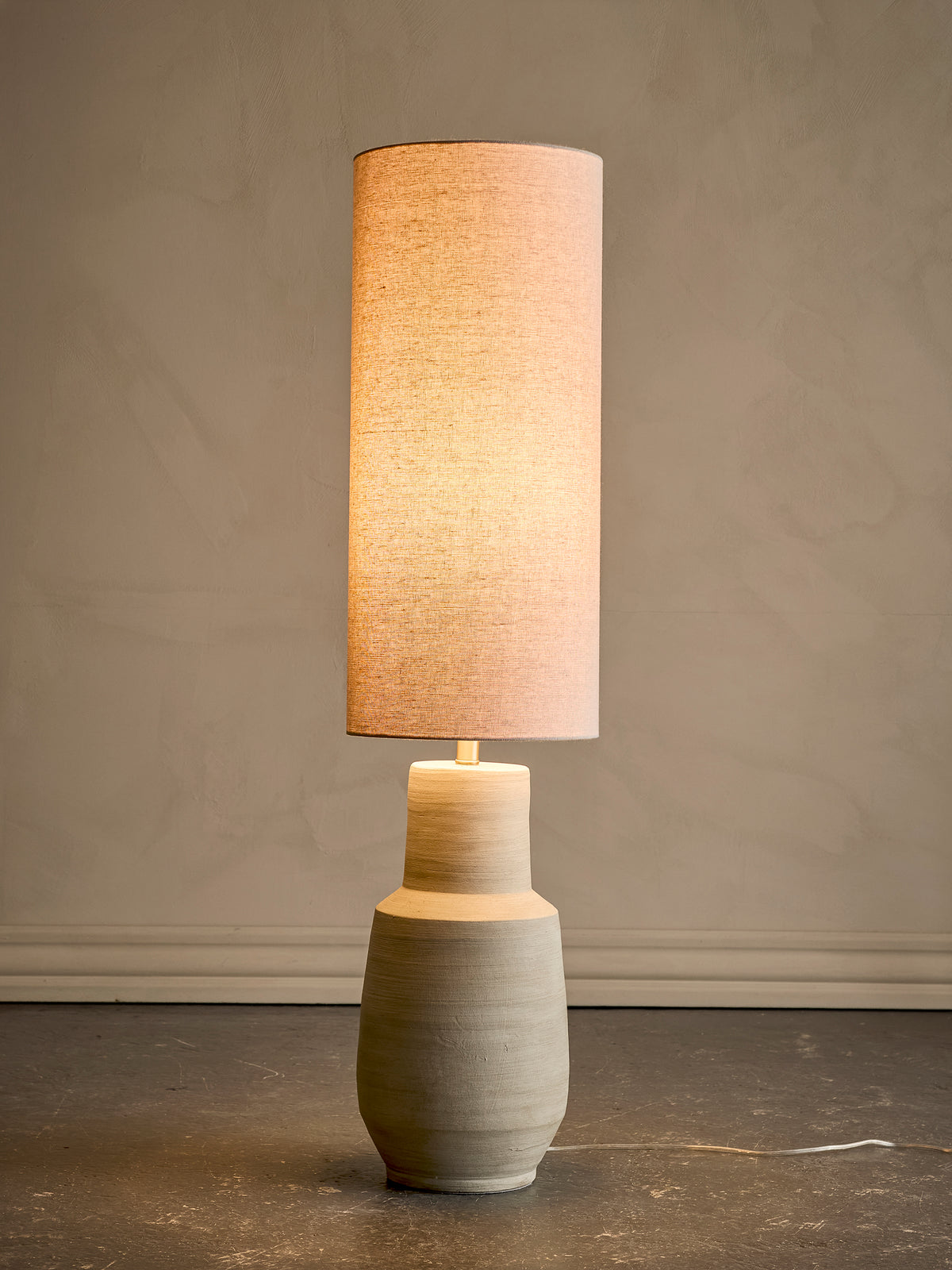 Linetta Stehlampe – Weiss, Steingut