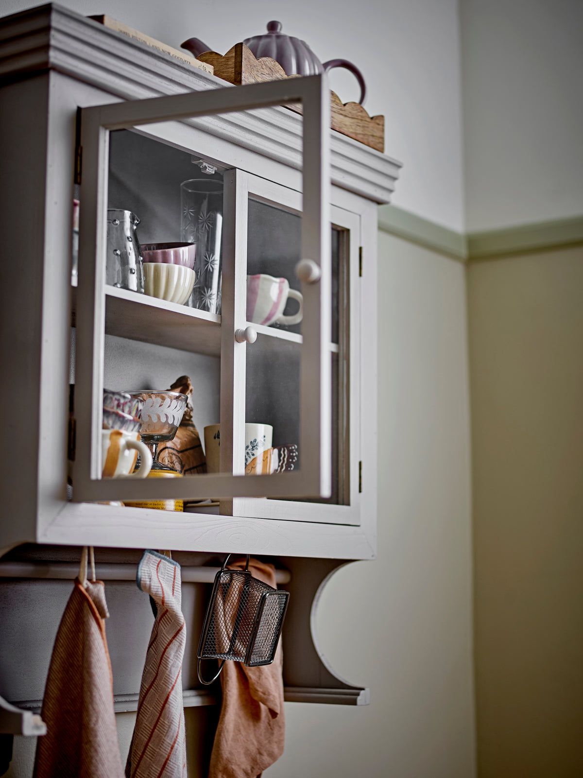 Pilu Schrank – Grau, Tannenholz