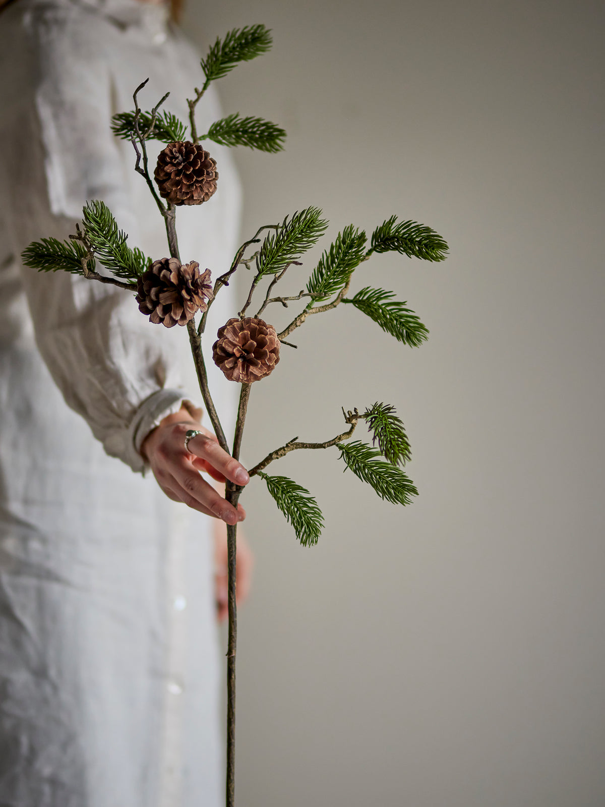 Pine Kunstblumen-Stiel – Grün