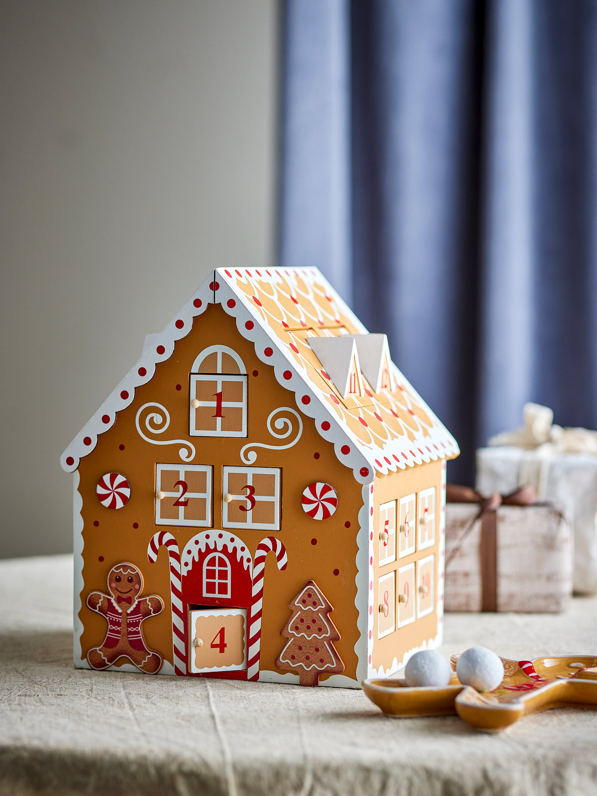 Ginnie Adventskalender – Braun, MDF